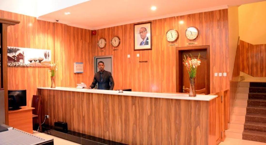 La Posh Hotel Κιγκάλι Εξωτερικό φωτογραφία